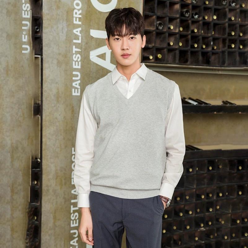 Sweater Men's V-neck Sweater Vest Autumn and Winter Knitted Vest Sleeveless Casual Solid Color Wool Waistcoat Dad Wear