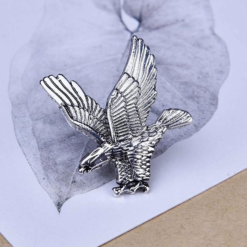 Retro Eagle Brooch: Vintage Fashion Accessory for Suits