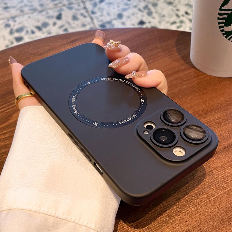 The Fashionable Magnetic Lens Film Is Suitable for The Full Cover of Apple 14promax Phone Cases and The Anti-drop 12 Protective Case of IPhone13