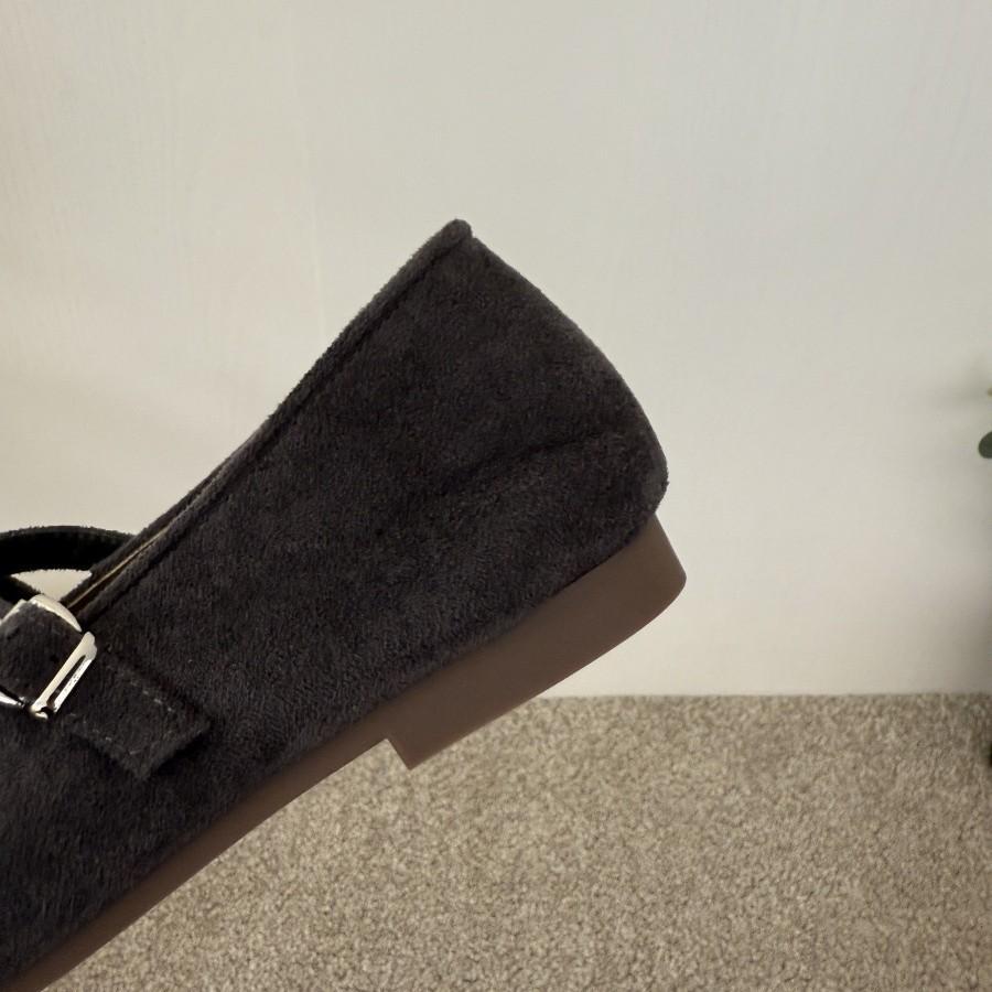 French gentle wind cross Mary Jane shoes with skirt 2025 red single shoes temperament light mouth soft sole grandma shoes