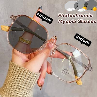 Retro Ultra Light Square Frame Photochromic Myopia Glasses High-End Color Changing Glasses Anti Blue Light Near Sight Glasses