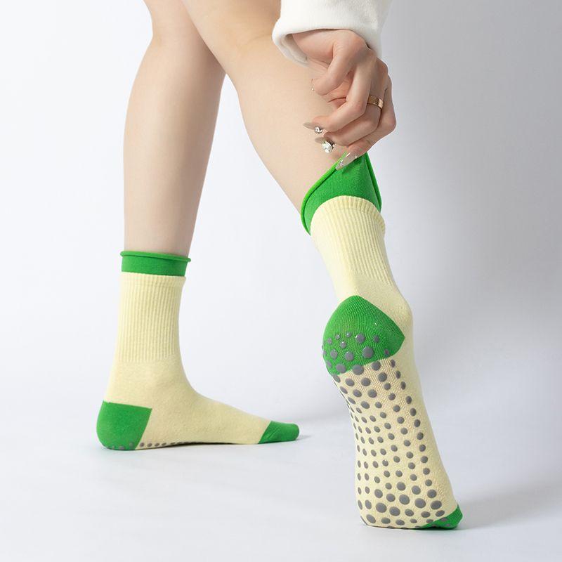 

Yoga Socks for Women Tube Socks Fitness Dance Pilates Special Socks Sports Professional Non-Slip Socks Breathable Room Socks Yellowish Green