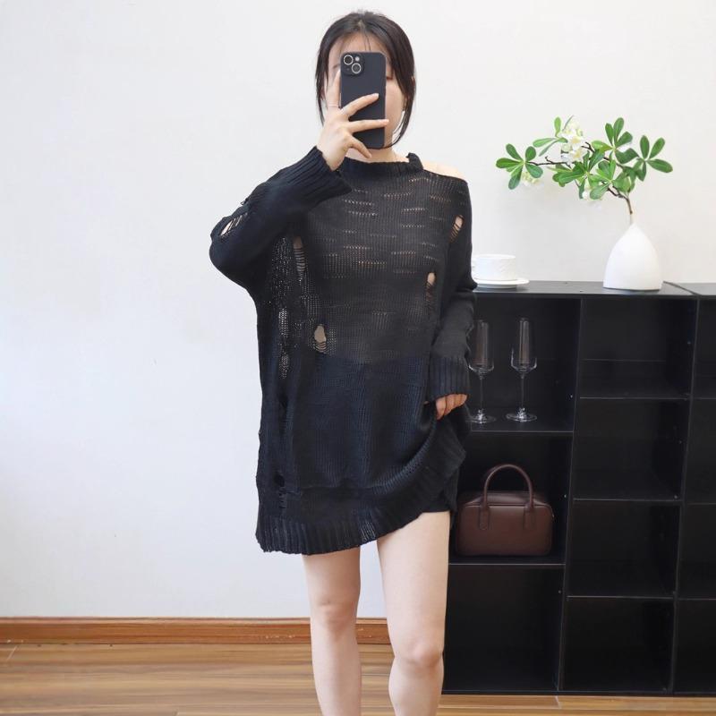 Medium and long Spice Girl off-the-shoulder thin knitted sweater top, early autumn new ripped loose blouse pullover woman