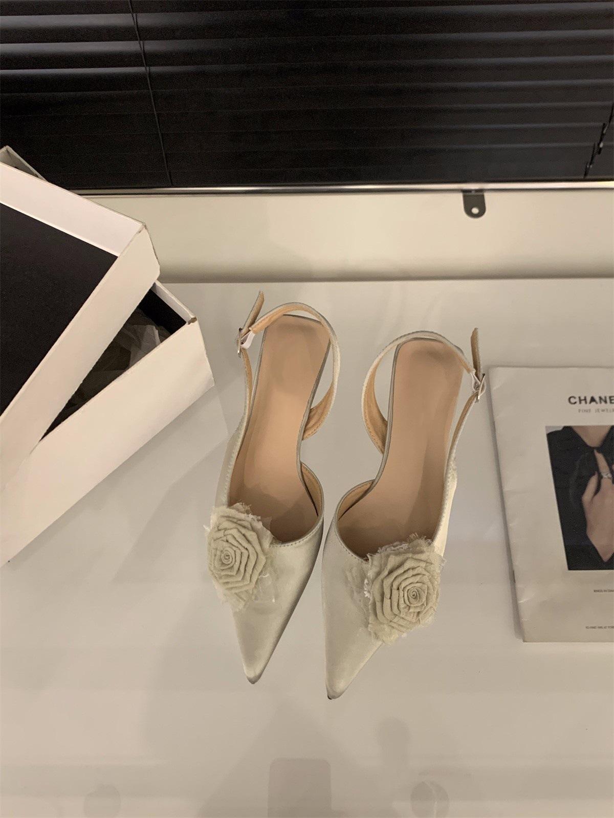 

Котенок и туфли на высоком каблуке, сандалии Баотоу, туфельки феи, сезон, темперамент, цветок с юбкой, одинарные туфли 40 светло-зеленый