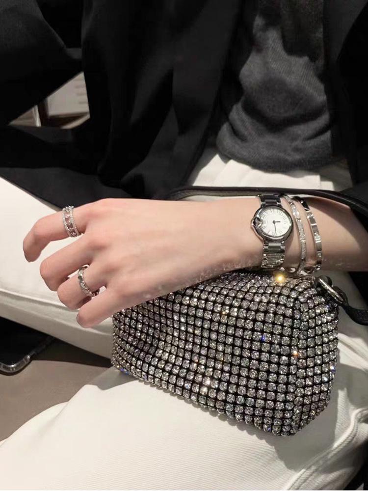 V Gold Dewdrop Ring: Women's 18K Rose Gold with Luxury Hollow Design and Full Diamonds, Non-Fading