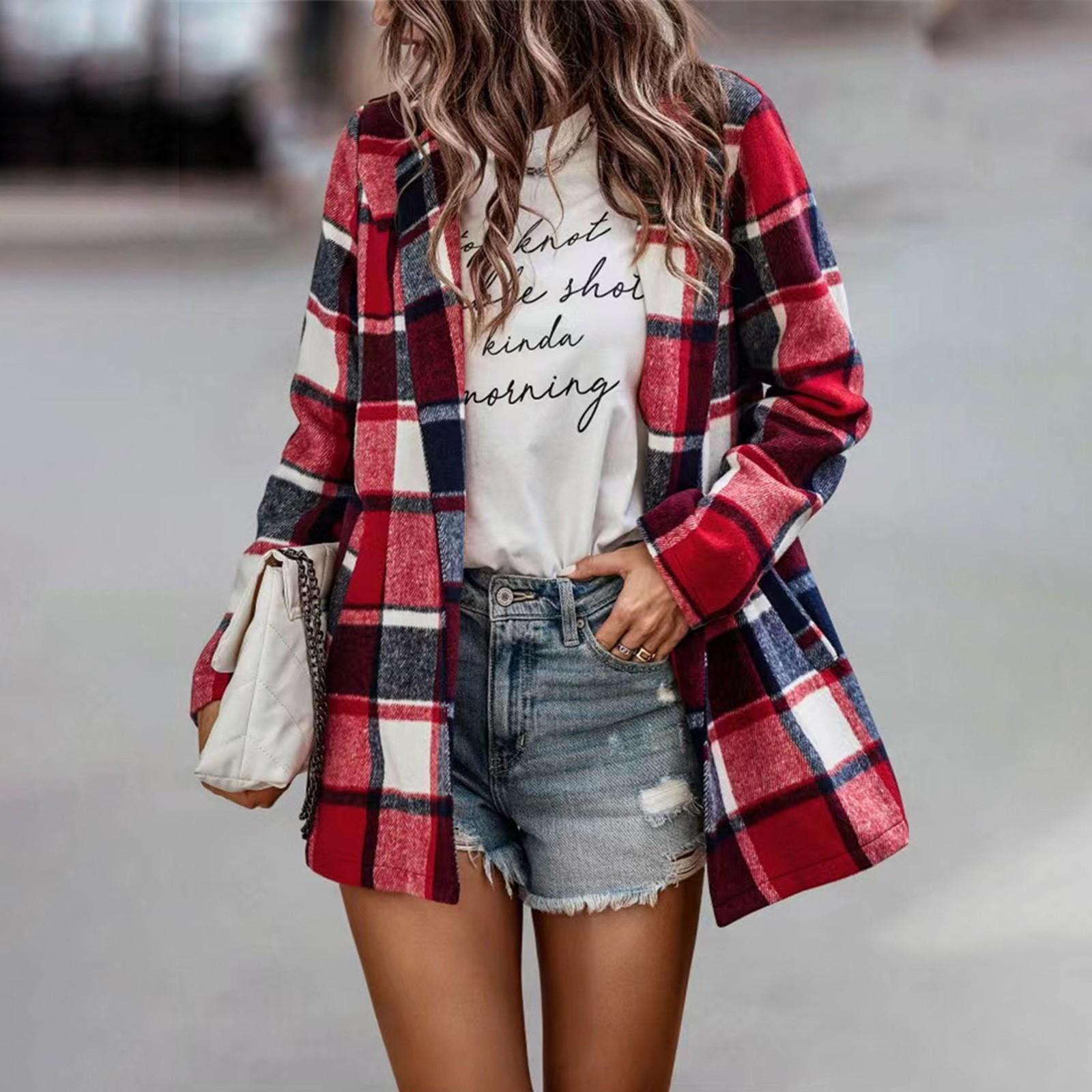 

Женский и зимний кардиган средней длины с лацканами, однобортный, с карманами, в клетку, топ-рубашка M красный