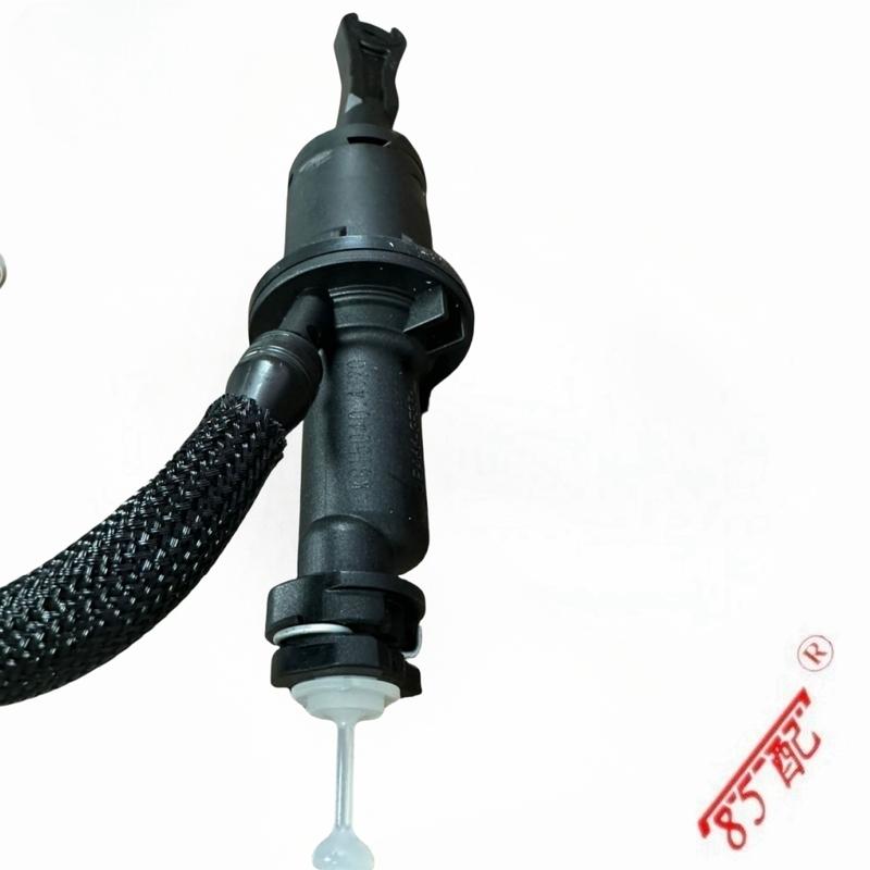 Clutch Master Cylinder 9801271180 9685798980 9801271180 2182J6 For Citroen C5 For Peugeot 508 Clutch Master Cylinder