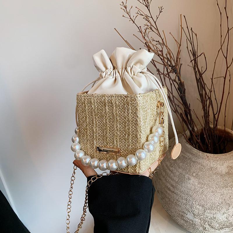 

Stylish Woven Handbag For Women With Chic Chain Strap And Versatile Design In White And Khaki хакі