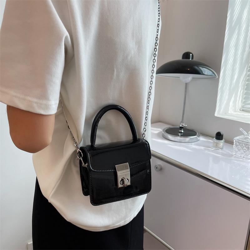 Small Square Bag Women's New Fashionable Square Chain Shoulder Bag Messenger Bag