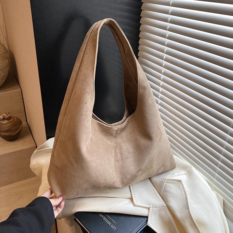 Premium retro tote bag women's new autumn and winter popular versatile casual shoulder armpit bag