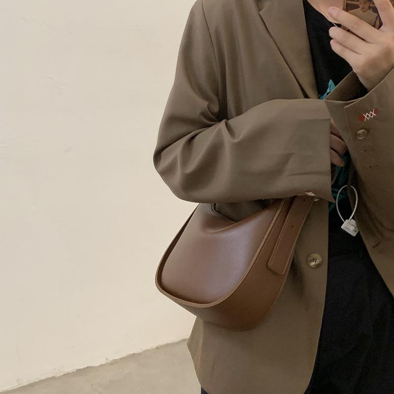 OEM customized retro saddle bag women's 2025 new Korean version underarm bag versatile shoulder bag light luxury