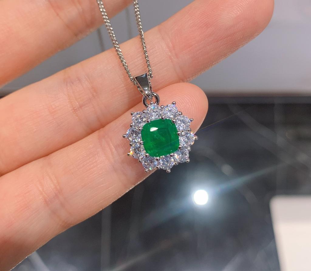 Jewelry Treasure Necklace Women'S Imitation Emerald Pendant Emerald Ring Three-Piece Jewelry Set