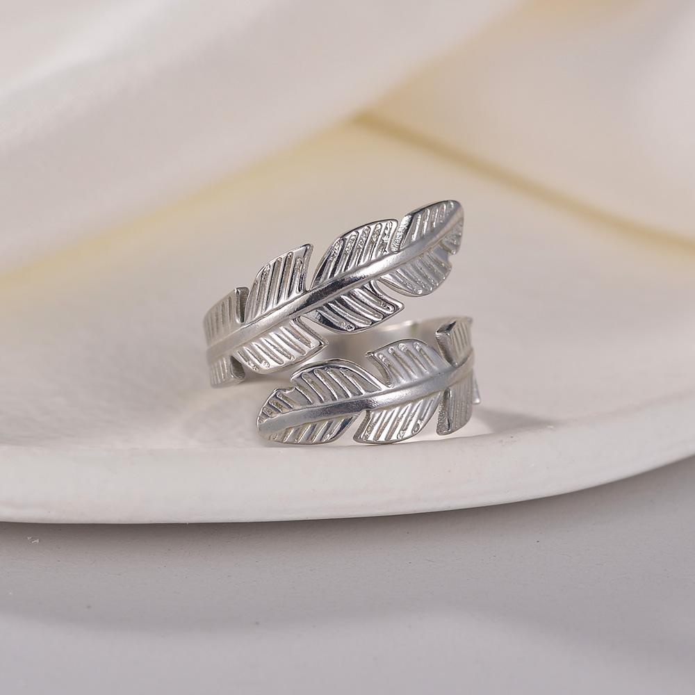Fashion Adjustable Stainless Steel Leaf Open Ring for Women Girls - Birthday Wedding Gift
