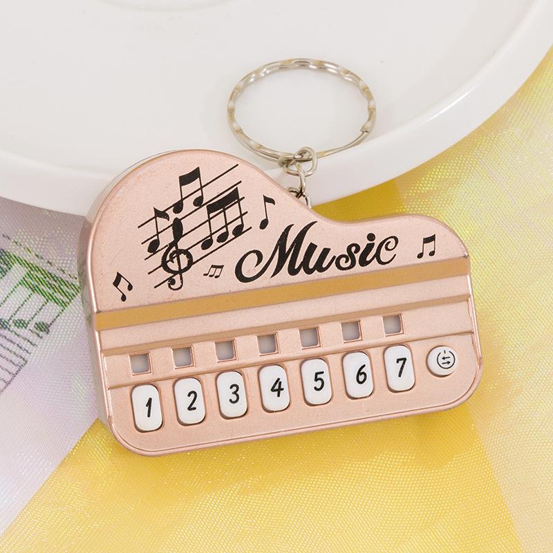 Creative Mini Electronic Piano Game Keychain Pendant 7 Keys Luminous Music Toy Keyring For Kids Backpack Pendant Pocket Gifts