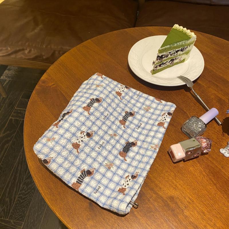 Cute Blue Grid Sausage Puppy Printed Cosmetic Bags Large Capacity Storage Travel Portable Toiletry Bags