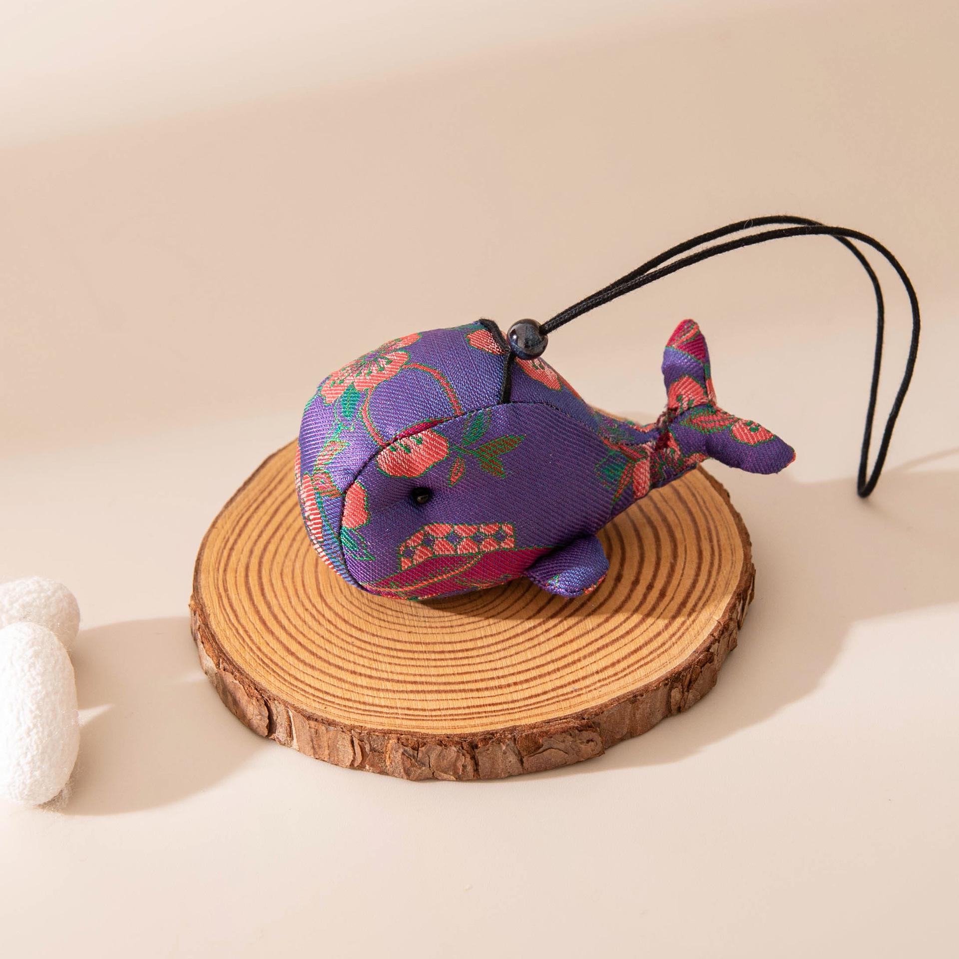 

Handmade Mulberry Silk Whale Pendant: Chinese-Style Ornament & Car Charm Souvenir