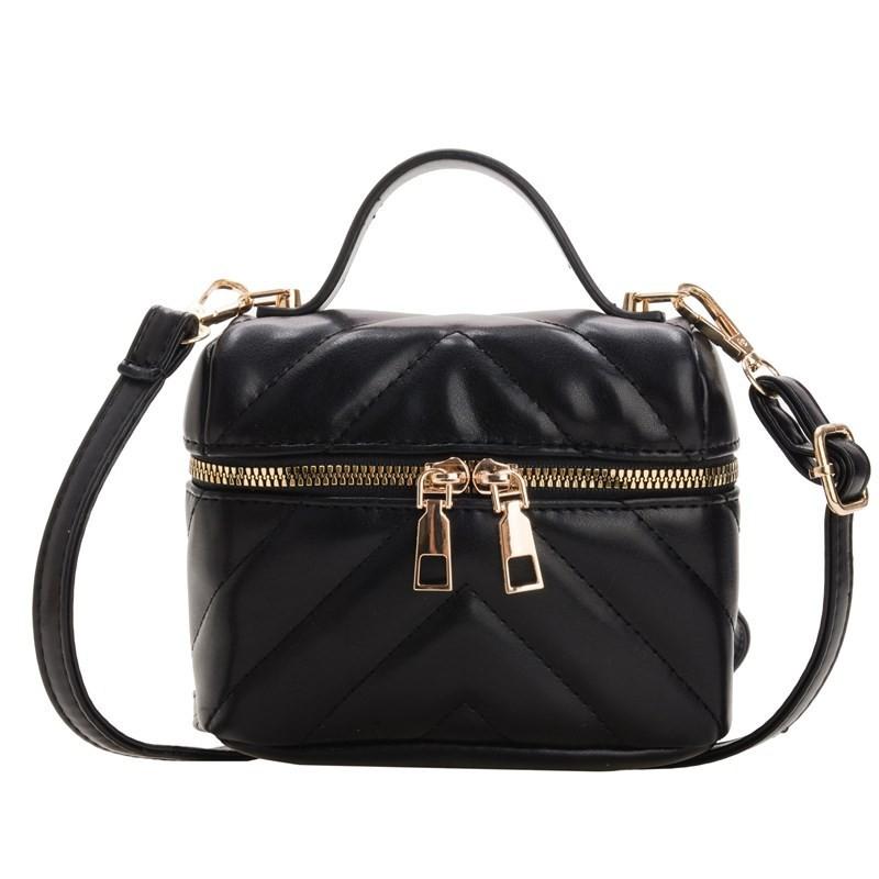 Color Solid Trendy Chain Bag For Kids Ideal For School And Outings Daily