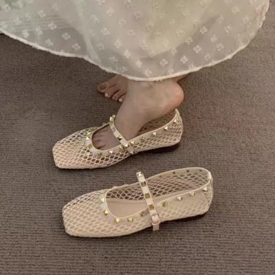 Sandali alla Moda con Tagli Nudi Color Albicocca Temperamentali Donna Estate Nuovi Rivetti Stile Fatato Punta Quadrata Piatte Sandali Mary Jane