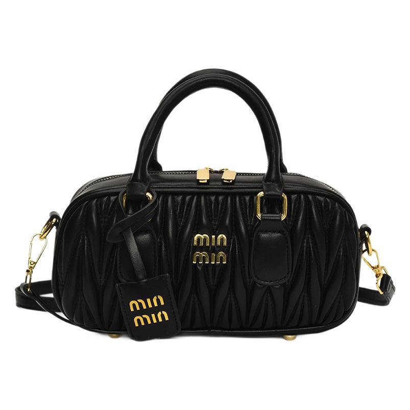 2025 New Niche Trend Fashion Pleated Texture Portable Pillow Bag Women's High-end Feeling Foreign Style Shoulder Messenger Bag