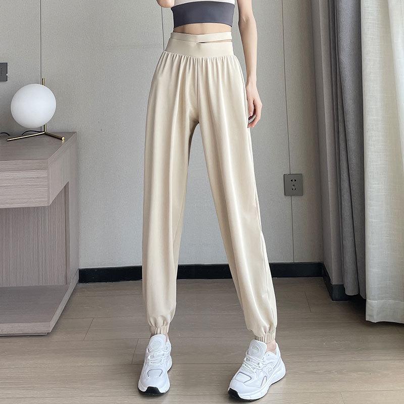 

Женский летний комплект для бега 2024: Быстросохнущая футболка и брюки из ледяного шелка Small