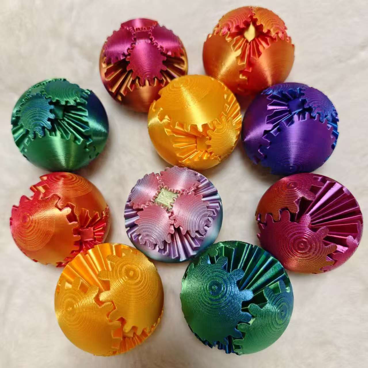 

Toys 3D Printed Gear Ball Spin Ball Fidget Spin Ball Decompression Ball Fingertip Relieve Anxiety Rotating Toy For Adults Gift Present