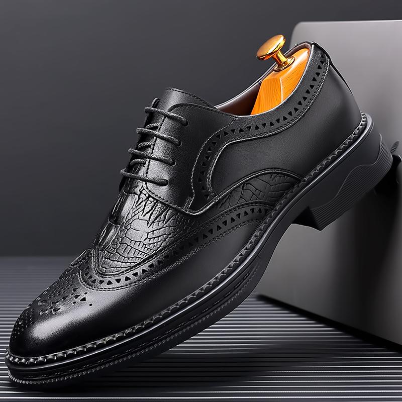 FashionMen Dress Shoes Lace Up Bullock Style Leather Shoes Men Oxfords Spring Autumn Handmade Leather British Formal Business Shoes Men