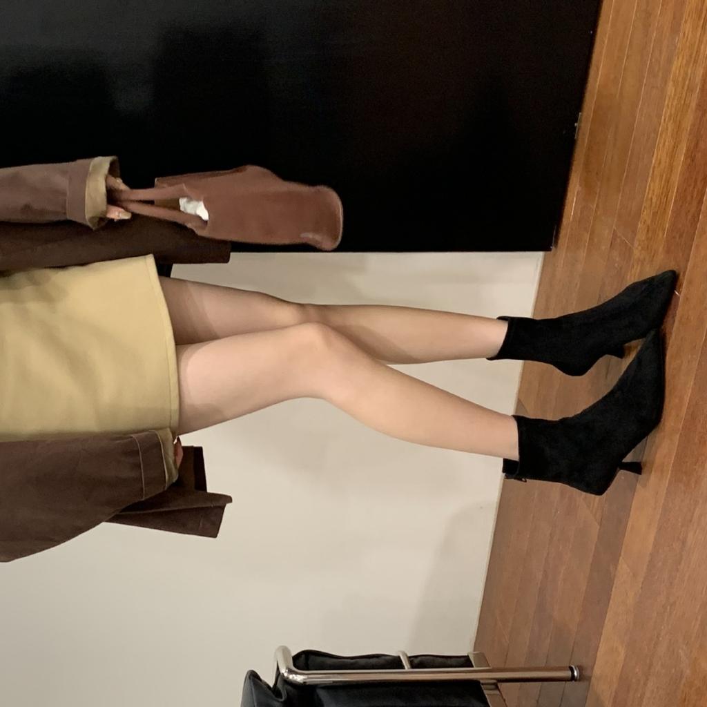 2025 neue spitze Wildleder weiche Sohle Reißverschluss hinten Stiletto vielseitige niedriger Schaft Martin Mode Damen Kurzstiefel