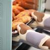Oven microwave oven anti-scalding and high temperature resistant baking gloves