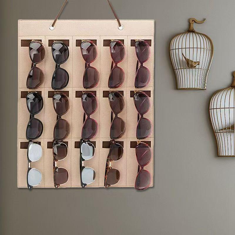 Wandhängende Tasche zur Organisation von Sonnenbrillen & Schmuck