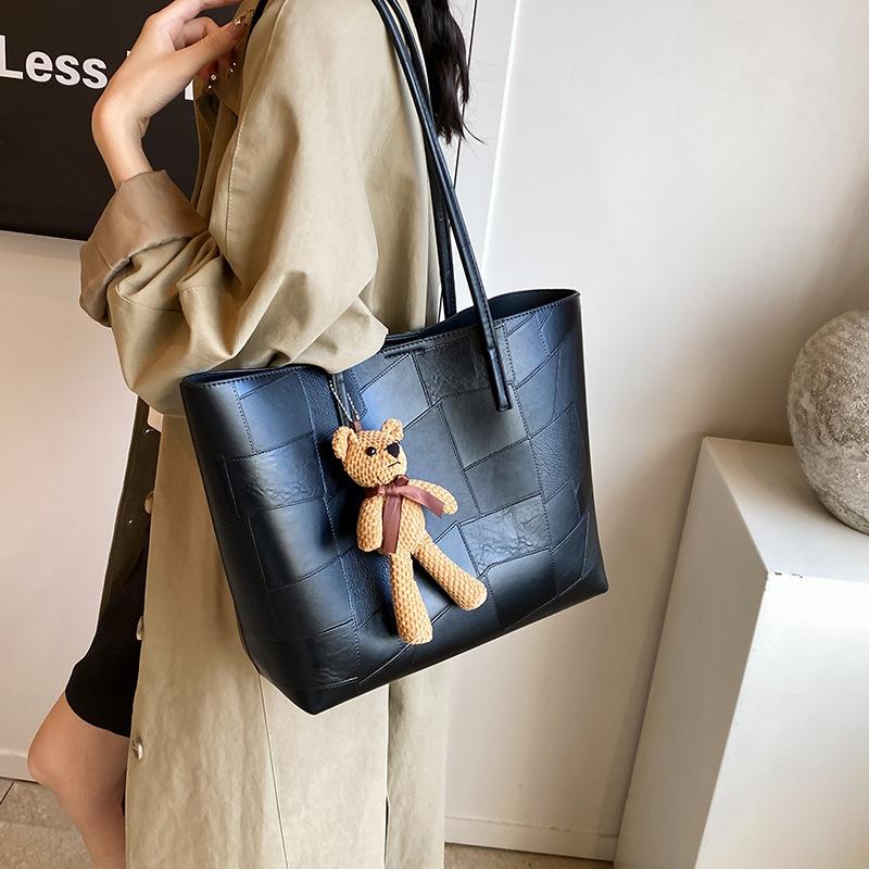 New Shoulder Bag Texture Retro Capacity Stone Pattern Women's Bag Class Commuting Fashion Handbag Tote Bag Women