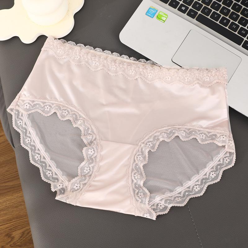 Big Size Lady Spring and Summer New Sexy Lace Without Trace Briefs