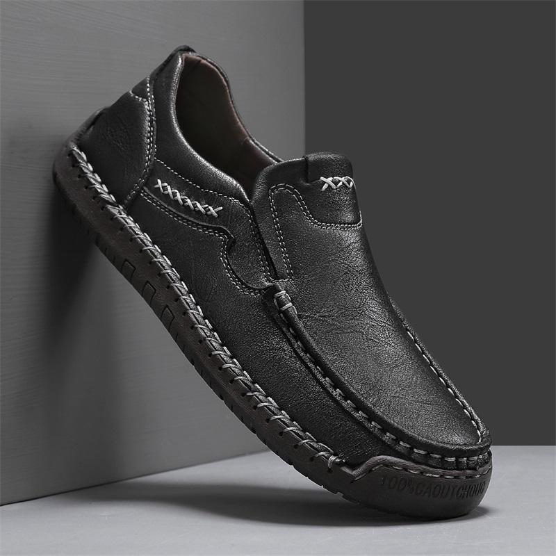 Fashion Lightweight Men's Loafers Classic Male Casual Leather Shoes Handmade Moccasins Breathable Outdoor Sneakers Comfort Slip on Flats