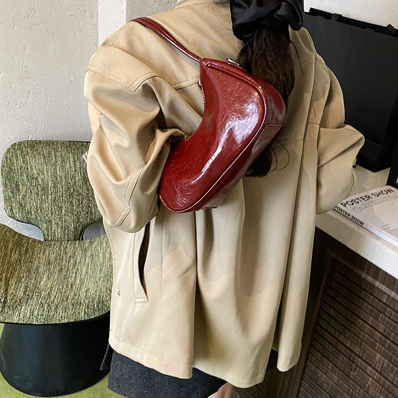 Bag 2025 New Underarm Bag Niche Retro Shoulder Bag Textured Small Square Bag Fashion Commuter Versatile Messenger Bag