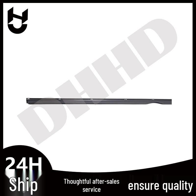 

Декоративные накладки на пороги Tesla Model S 1012215-00-G, 1012217-00-G Model S Door Lower Skirt Trim Strip: Variant 1