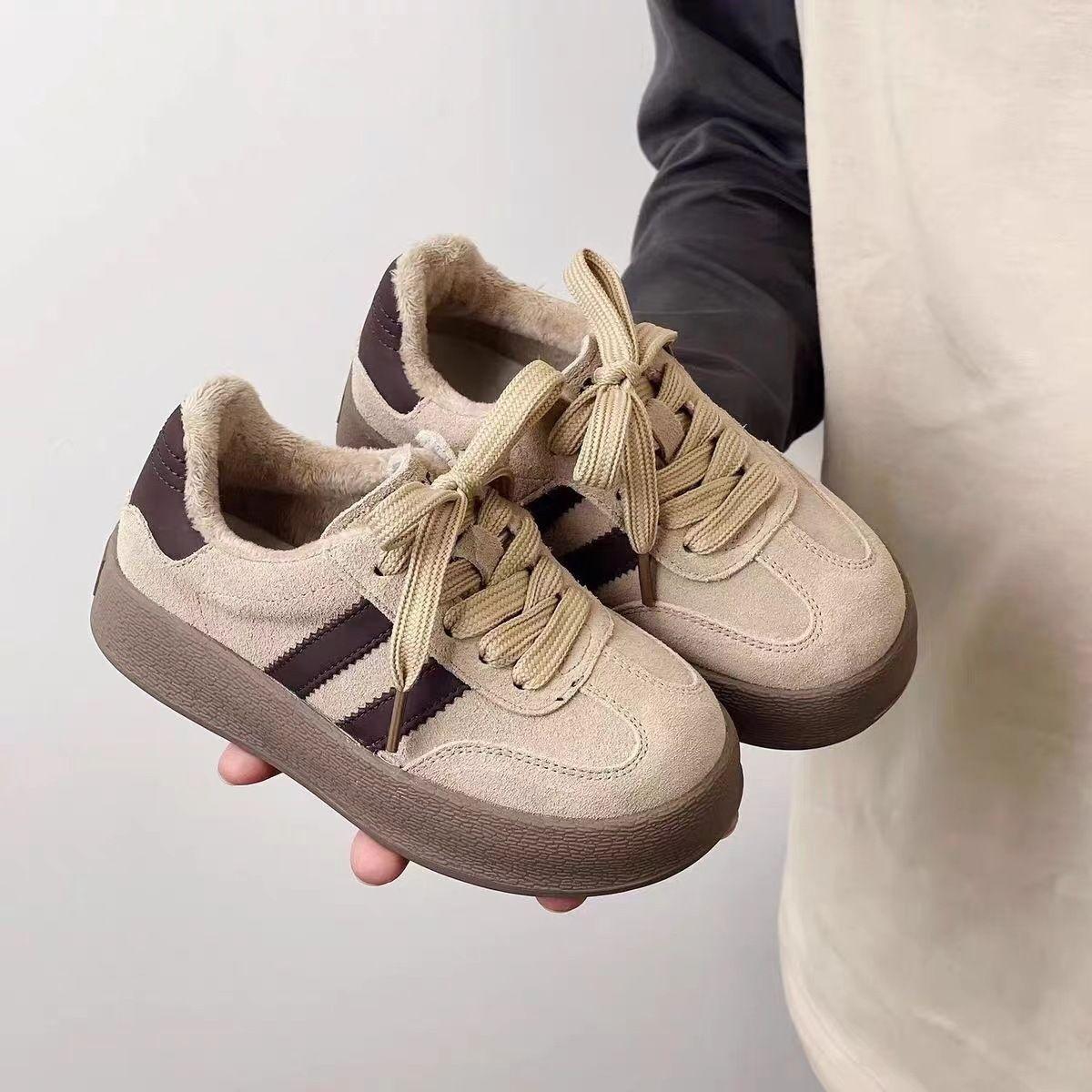 

Спортивная обувь для девочек осень-зима 2025 новая детская бархатная двухслойная хлопковая обувь женская сокровище зимняя обувь для моральной подготовки мужская повседневная обувь 26 yards inner length 16cm