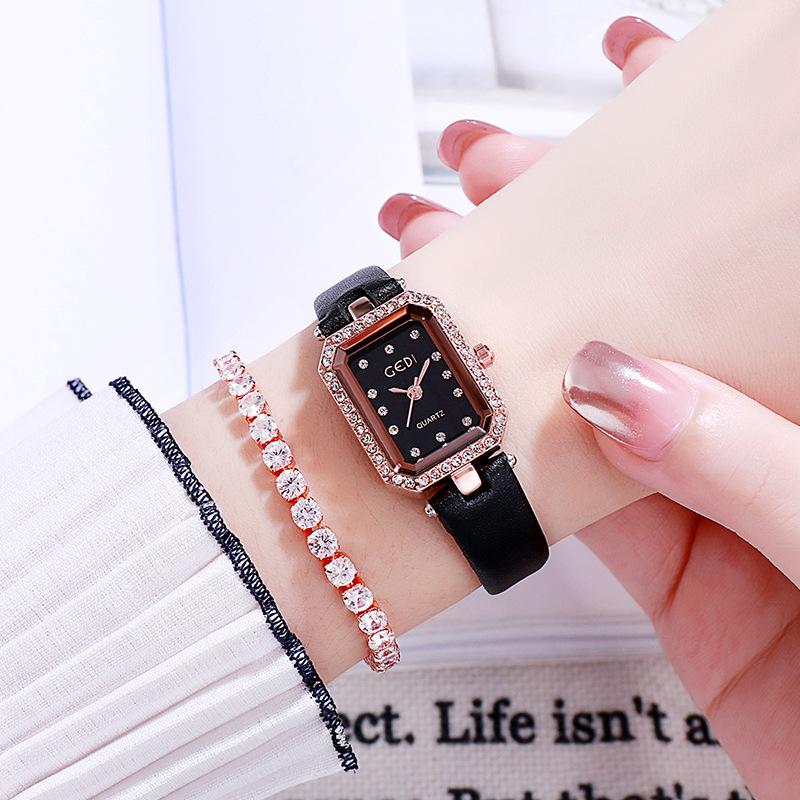 

Маленькие зеленые часы со стразами, легкие роскошные поясные студенческие часы, женские квадратные простые темпераментные женские кварцевые часы