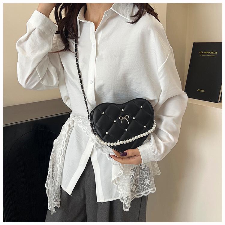 2025 Spring/Summer Lolita Mini Heart-Shaped Quilted Crossbody Bag