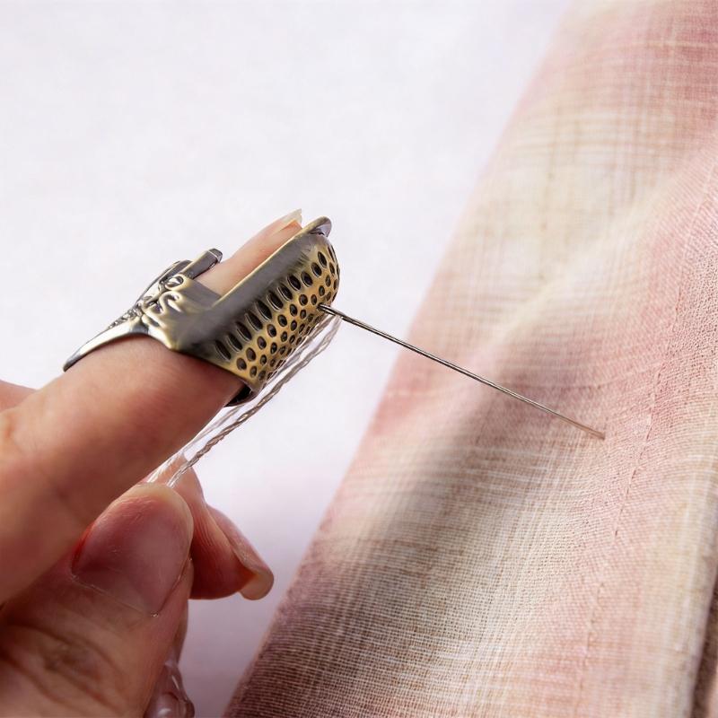 Retro Metal Seam Ripper With Magnetic Needle Threader And Thimble Finger Cover For Sewing Clothing Repair and Tailoring