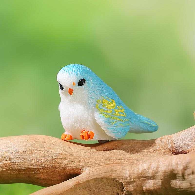 Moss Micro Landscape Succulent Accessories: Cute Cartoon Bird Resin Figurine for Gardening
