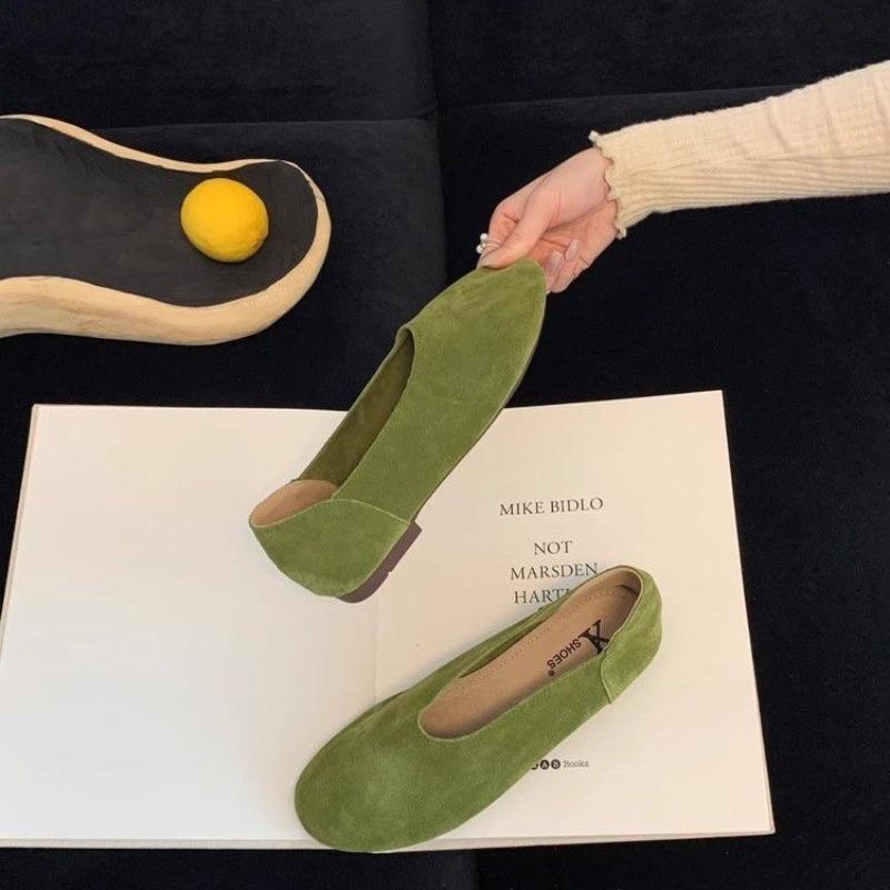 Fashion Explosive One-foot Slip-on Flat-soled 2025 Spring and Summer New Casual Single Shoes Soft-soled Low-top Bean Shoes