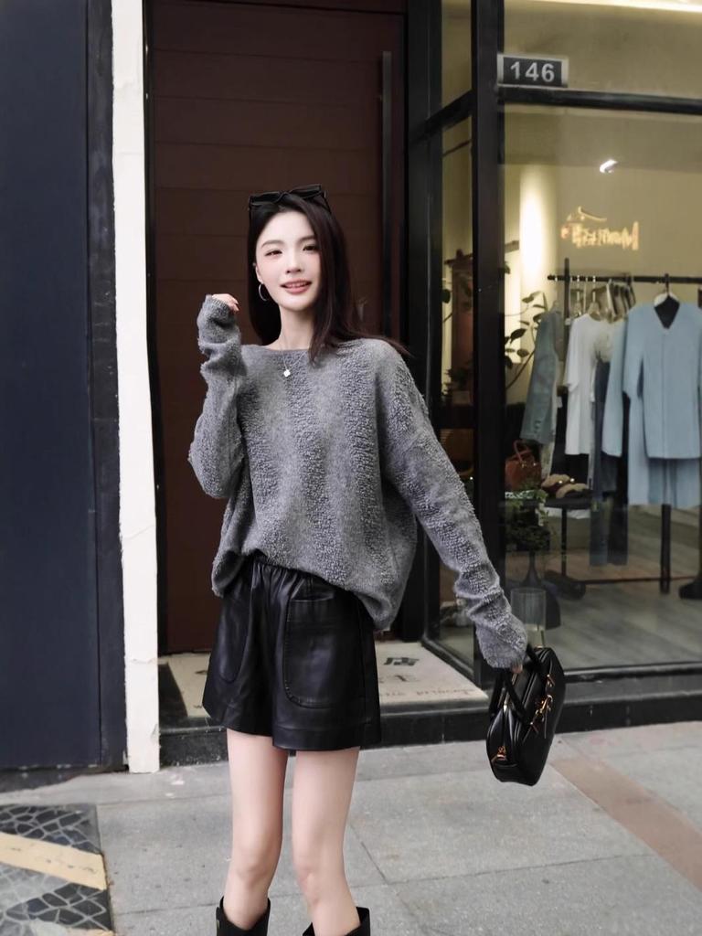 2026 Women’s Autumn/Winter One-Shoulder Striped Cashmere Sweater - Loose Fit Wool Knit Base Layer