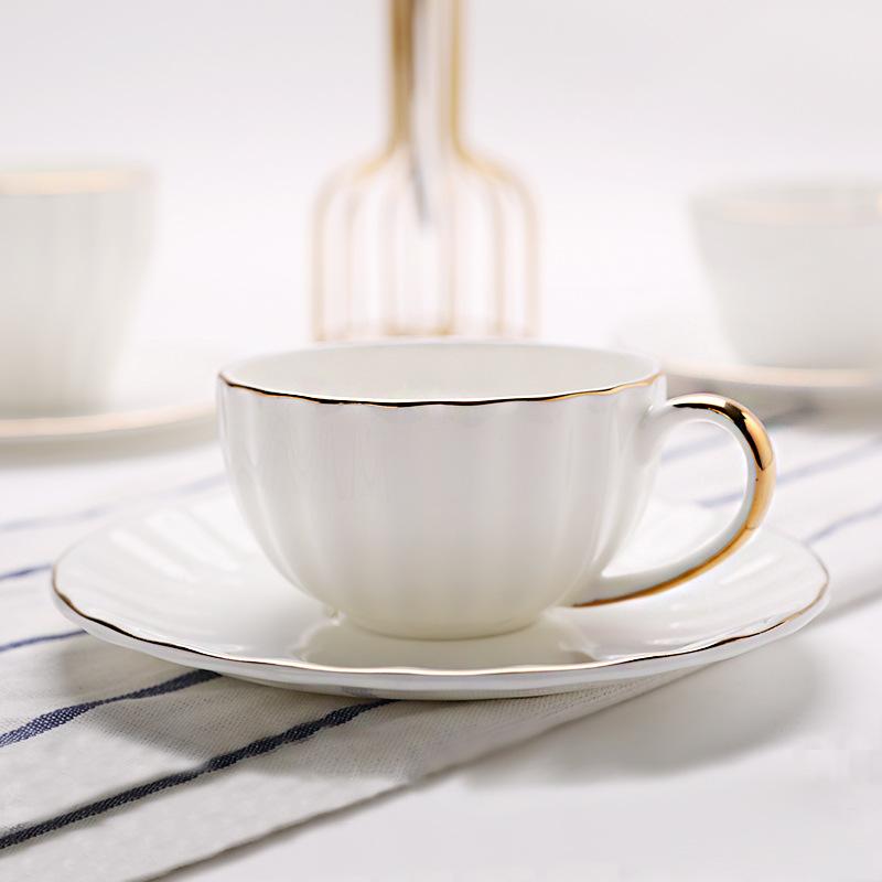 Bone China Coffee Cup and Plate Handmade Gold Embossed Ceramic Cup European Afternoon Tea Ceramic Cup Plate Porcelain Tea Mug 170