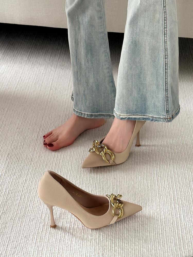 New Women Thin High Heels Sexy Metal Buckle Pointed Toe Party Pumps 2024 New Ladies Patent Leather Elegant Wedding Party Shoes