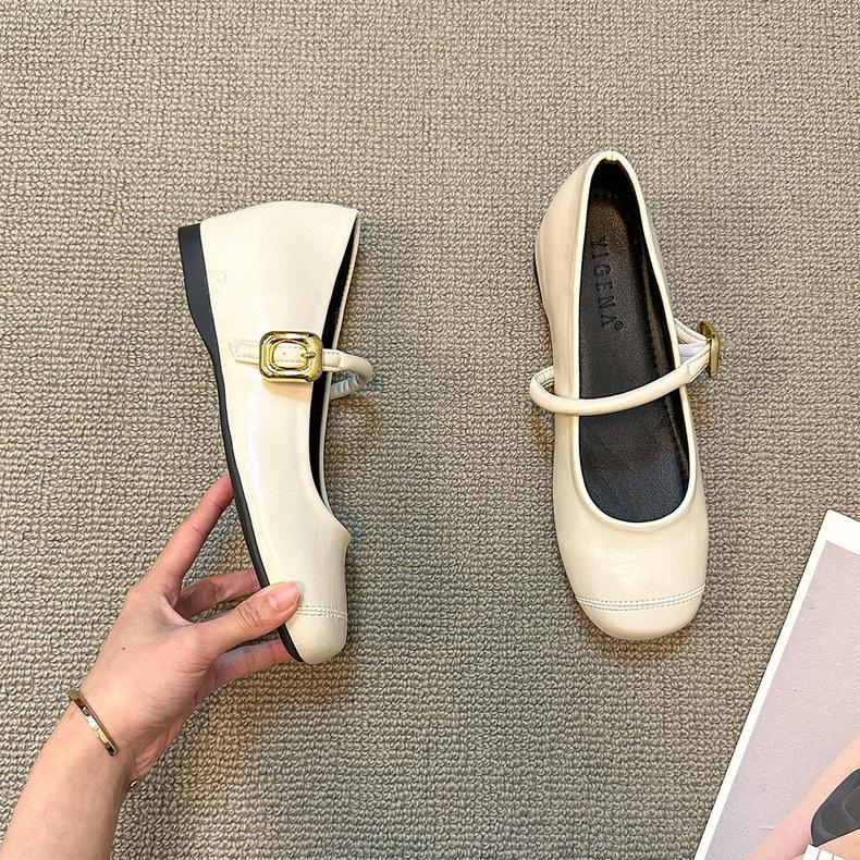 

French retro square head with skirt Mary Jane small leather shoes women s shoes red evening breeze gentle single shoes 35