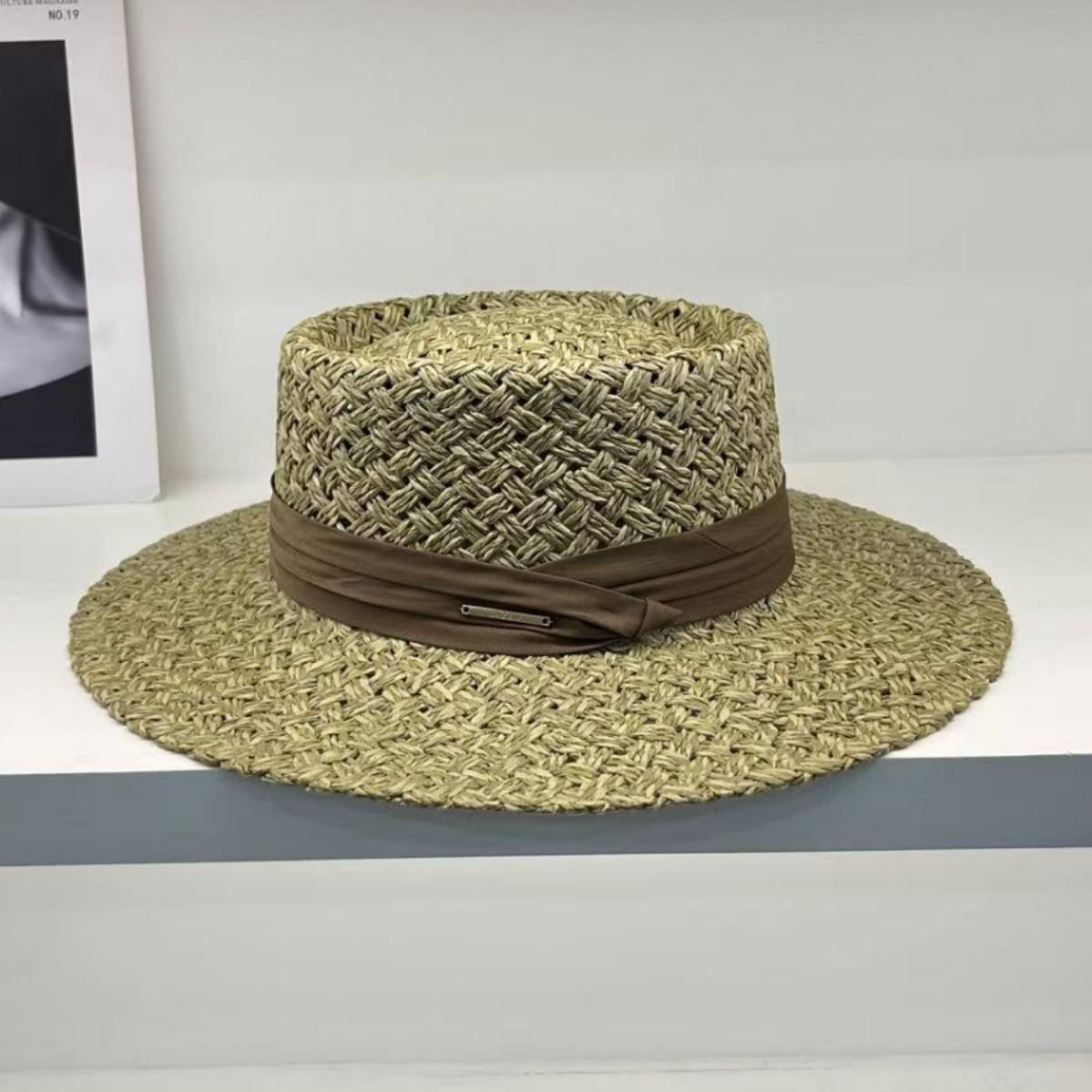 

2026 papyrus French concave top straw hat women s summer travel seaside beach top hat sunscreen sun hat lightweight without pressing head M（55-58cm）
