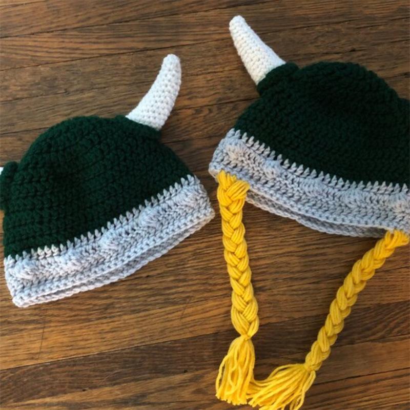 

Новый стиль, связанная крючком вручную цветная медвежья ушка, модная персонализированная шапка-пуловер для взрослых children 50-54cm