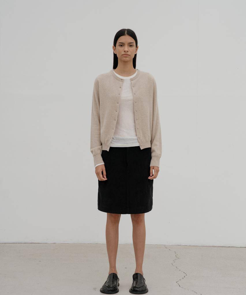 DENOAH Diso Round Cardigan (Beige)