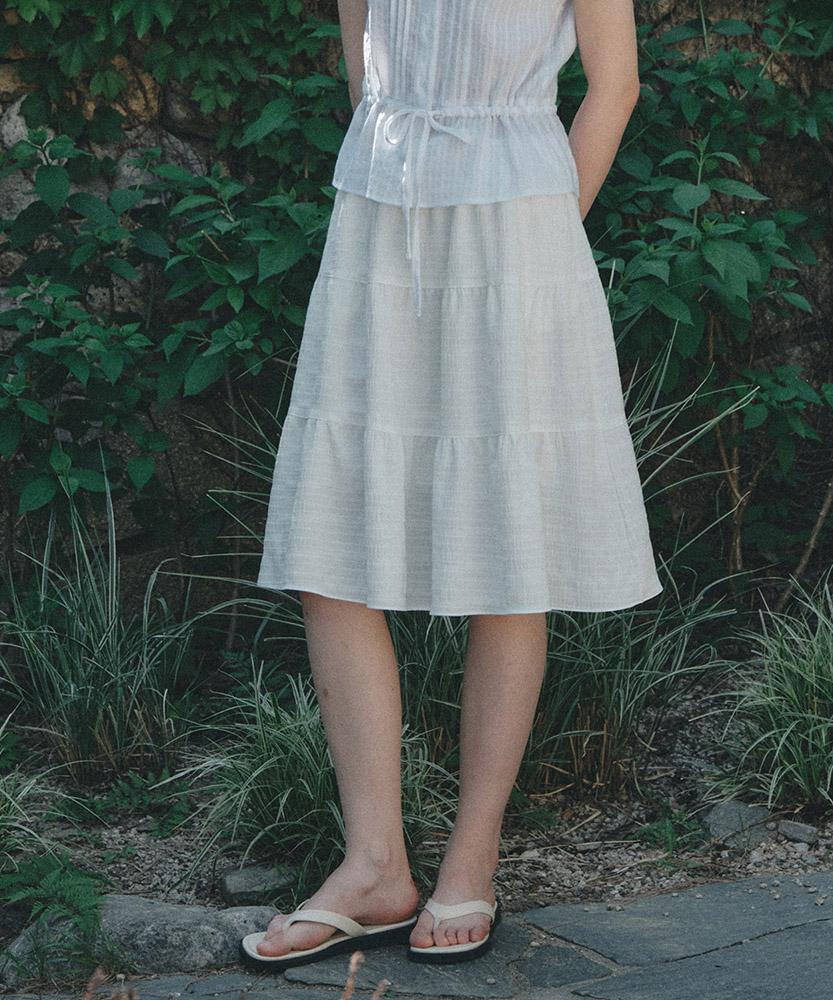 Aau Shirred Tiered Midi Skirt_White