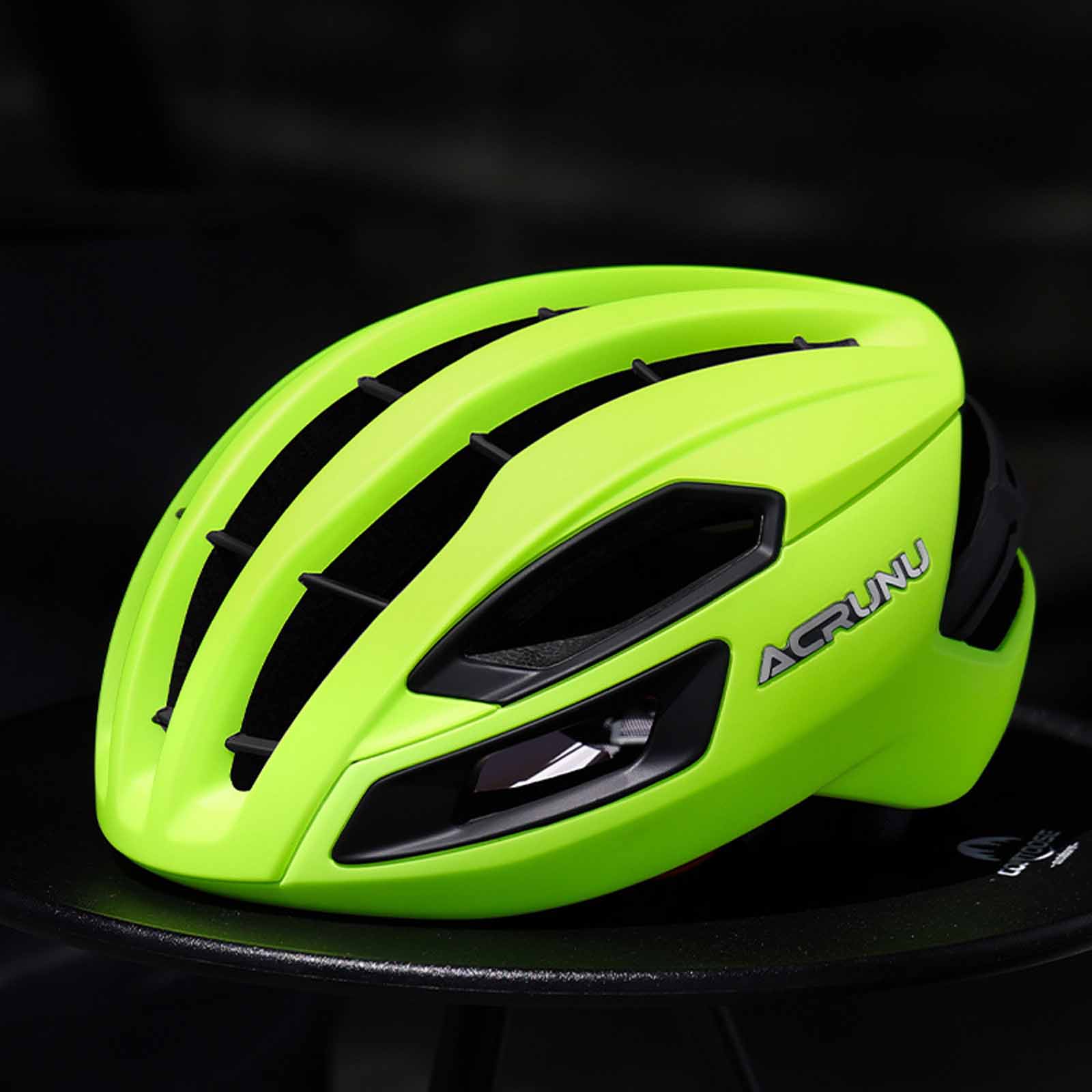 

Road Bike Helmet, Lightweight One-Piece Molded Helmet, Breathable Safety Cycling Cap for Men Women, Adjustable Fit Racing Gear M