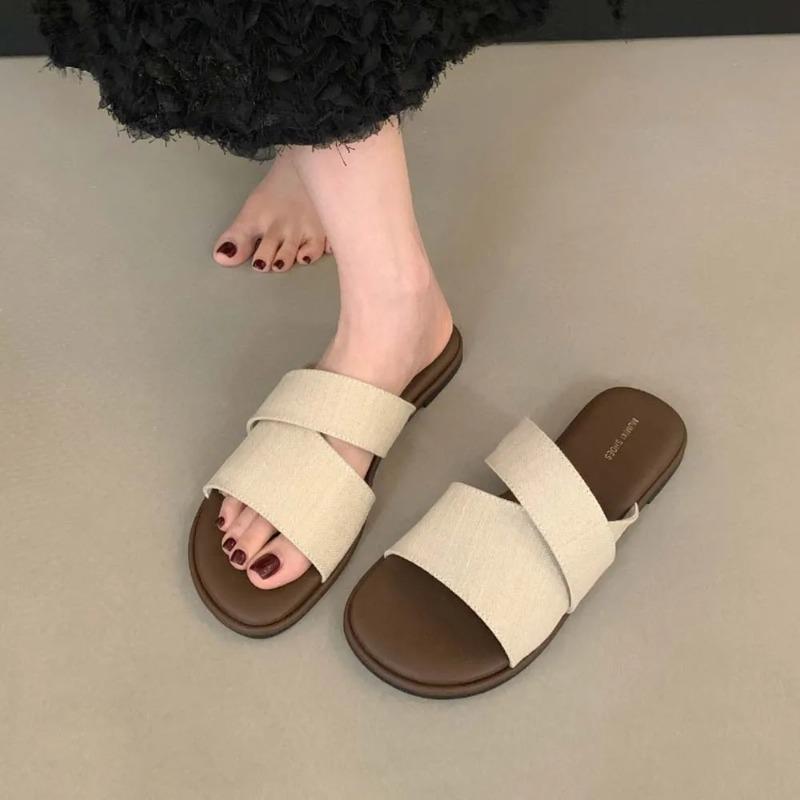 Fashion Hot Selling 2025 Women's Flat Sandals Slide Sandals Slip On Open Toe Slippers Slides Mules with Soft Footbed for Summer Beach